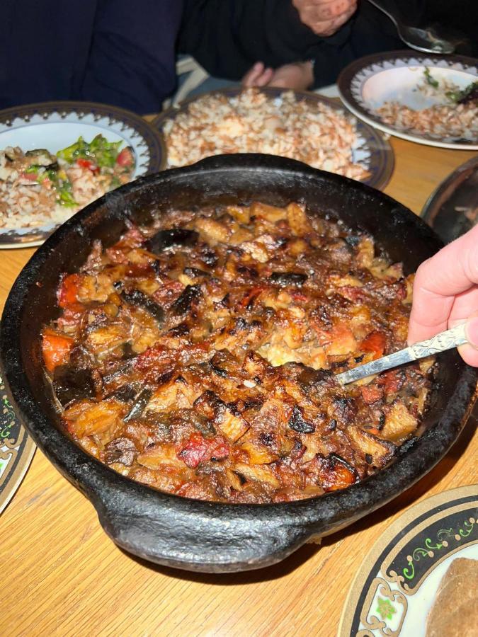 One Love Guesthouse & Restaurant Луксор Экстерьер фото