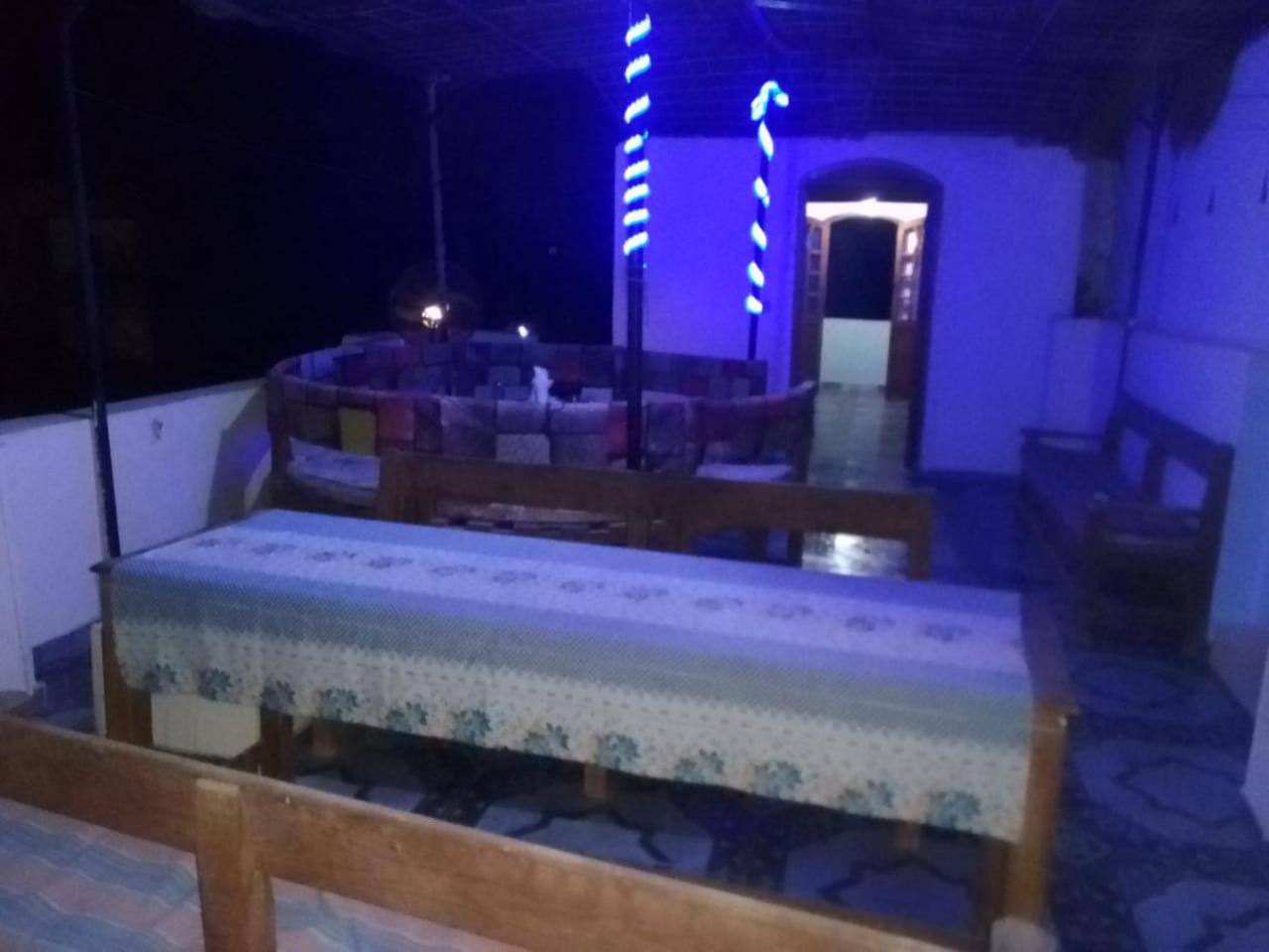 One Love Guesthouse & Restaurant Луксор Экстерьер фото