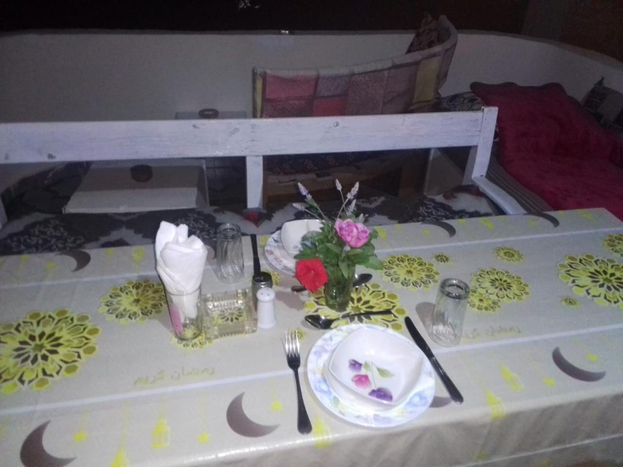 One Love Guesthouse & Restaurant Луксор Экстерьер фото